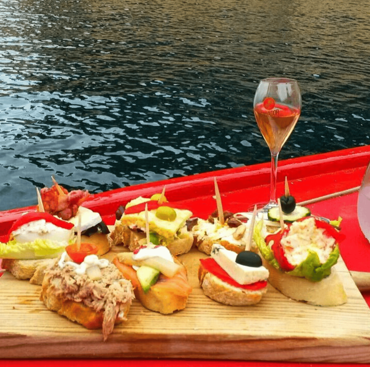 Spaanse tapas inbegrepen bij all-inclusive boottocht